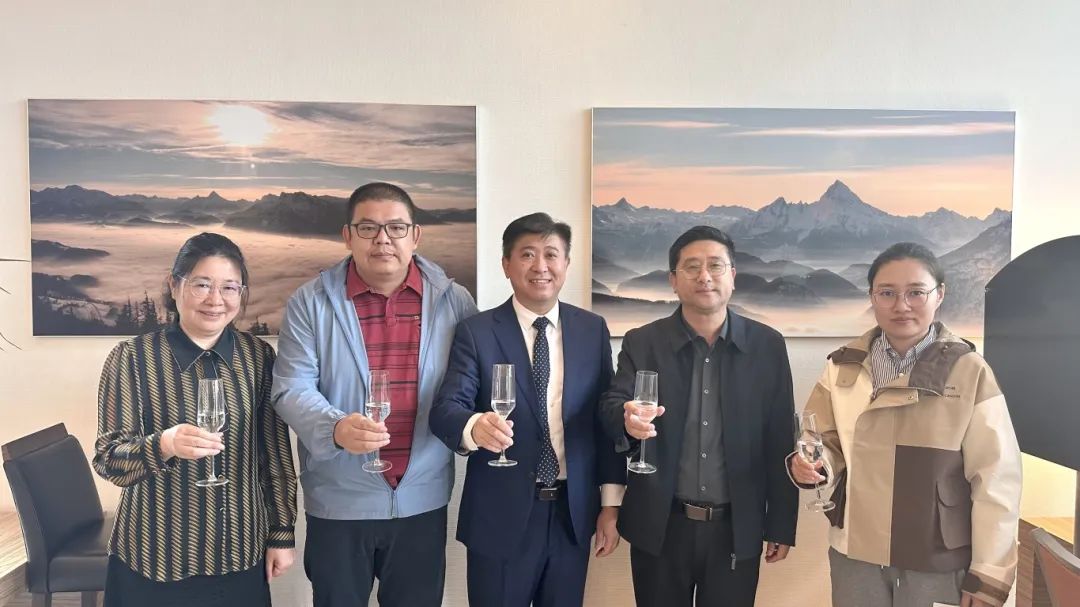 盈科杰2024德鲁巴展会国内客户签约6台,彰显引领高速喷墨数字印刷“新势力”!_科印印包圈